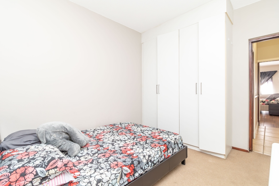 2 Bedroom Property for Sale in Sunninghill Gauteng