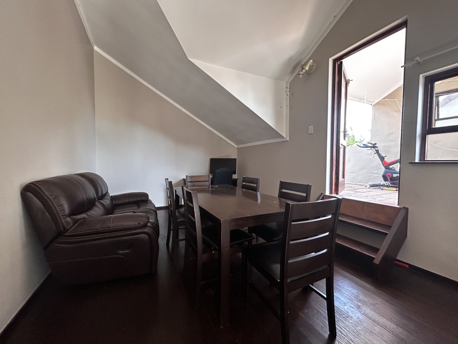 2 Bedroom Property for Sale in Sunninghill Gauteng