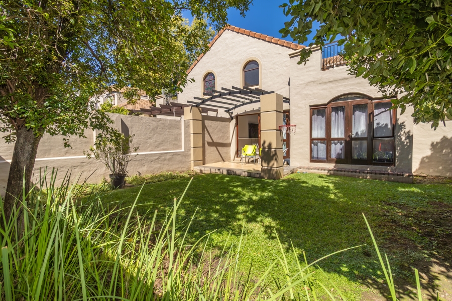 2 Bedroom Property for Sale in Sunninghill Gauteng