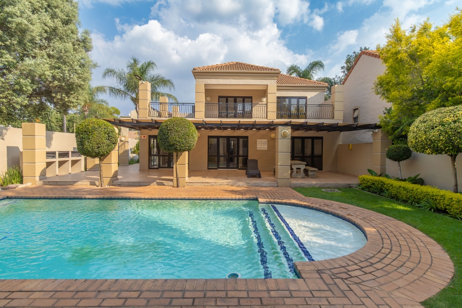 2 Bedroom Property for Sale in Sunninghill Gauteng