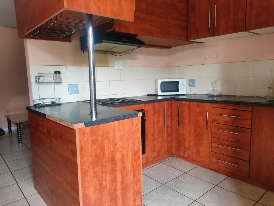 To Let 3 Bedroom Property for Rent in Silverton Gauteng