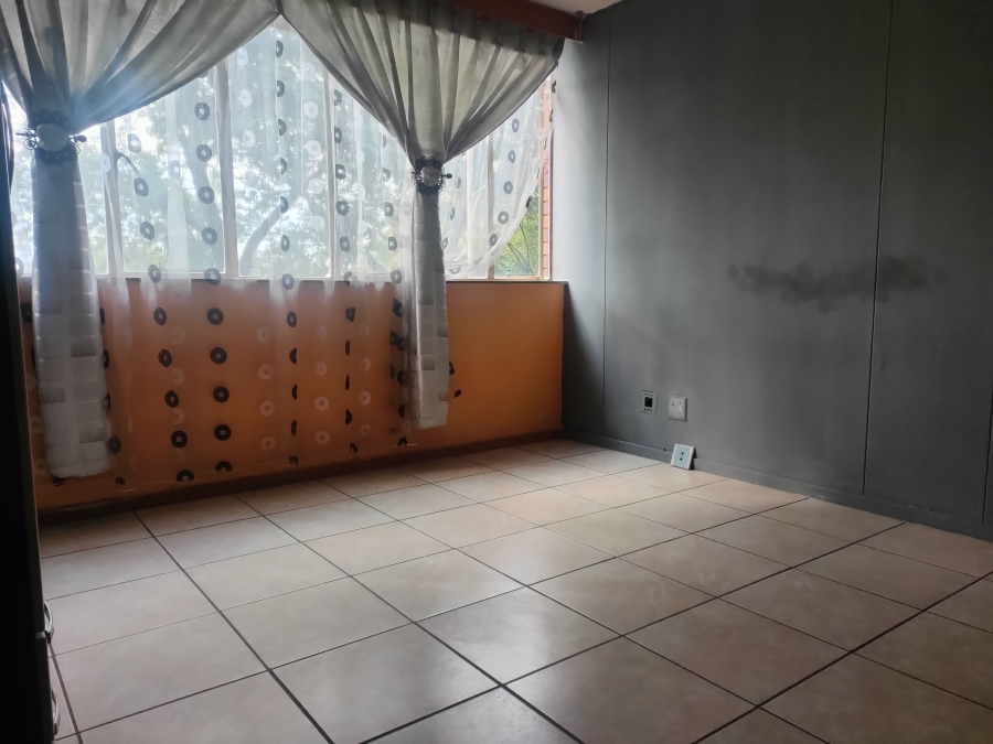 To Let 3 Bedroom Property for Rent in Silverton Gauteng