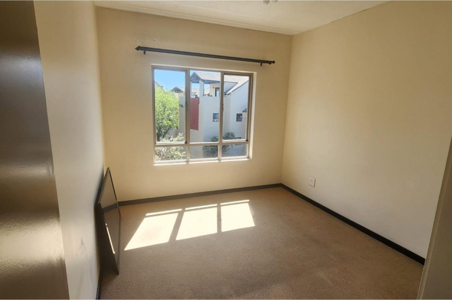 To Let 2 Bedroom Property for Rent in Lonehill Gauteng