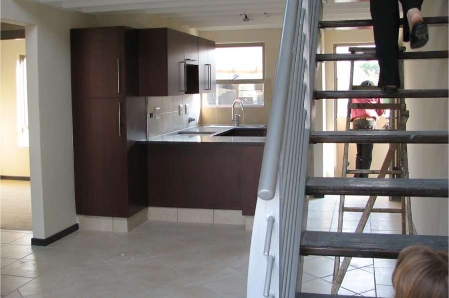 To Let 2 Bedroom Property for Rent in Lonehill Gauteng