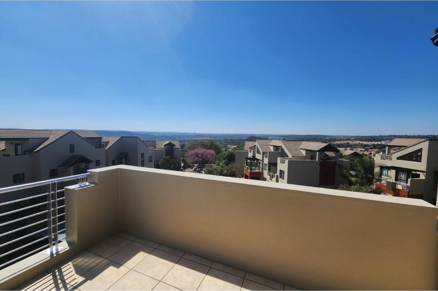 To Let 2 Bedroom Property for Rent in Lonehill Gauteng