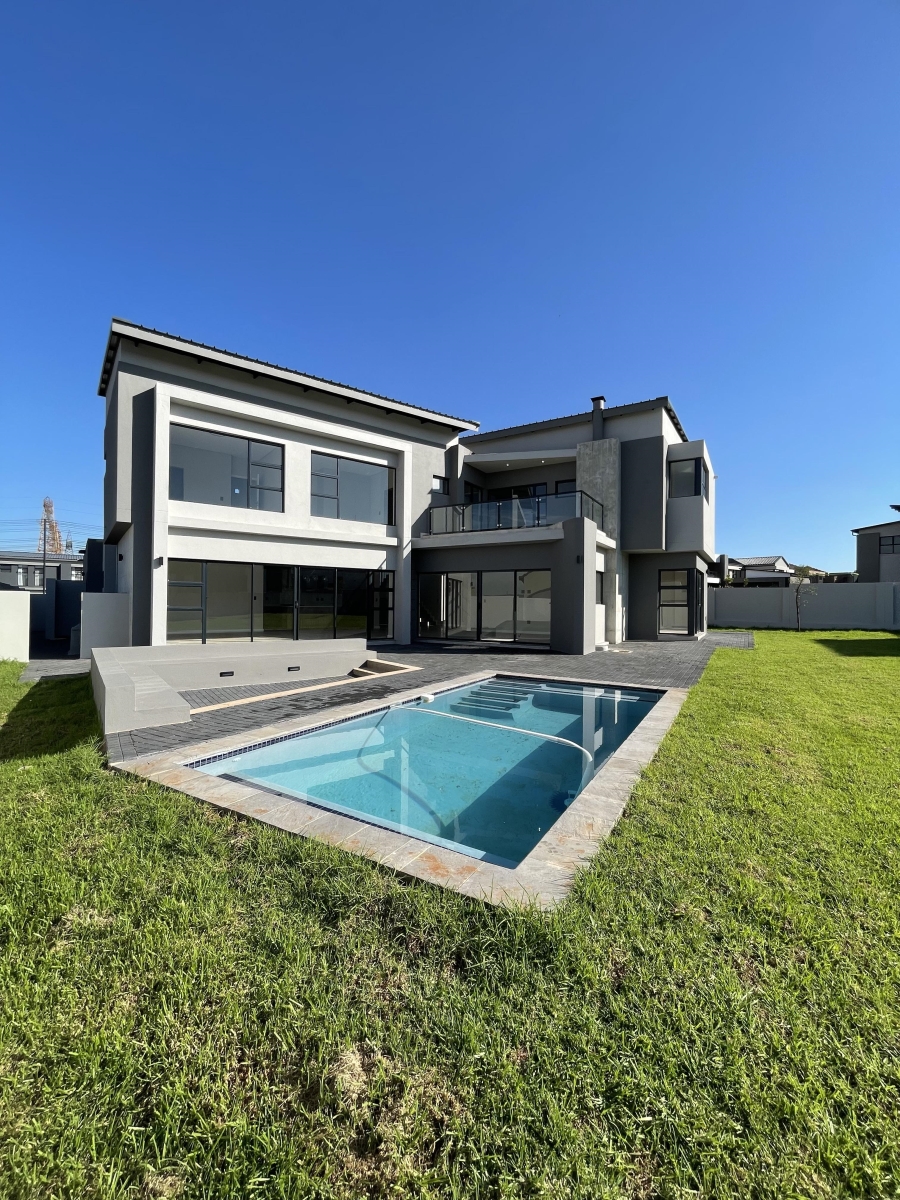 5 Bedroom Property for Sale in Midstream Heights Gauteng