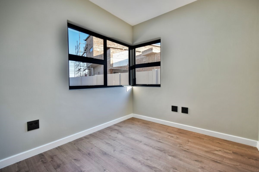 5 Bedroom Property for Sale in Midstream Heights Gauteng