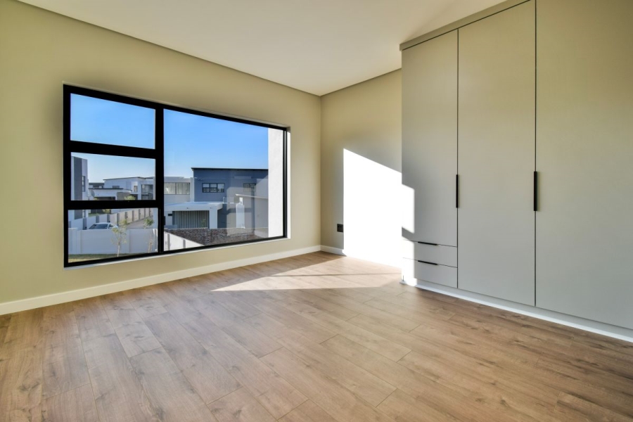 5 Bedroom Property for Sale in Midstream Heights Gauteng