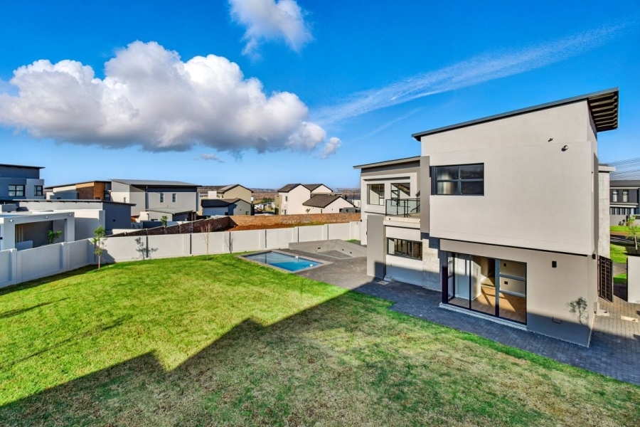 5 Bedroom Property for Sale in Midstream Heights Gauteng