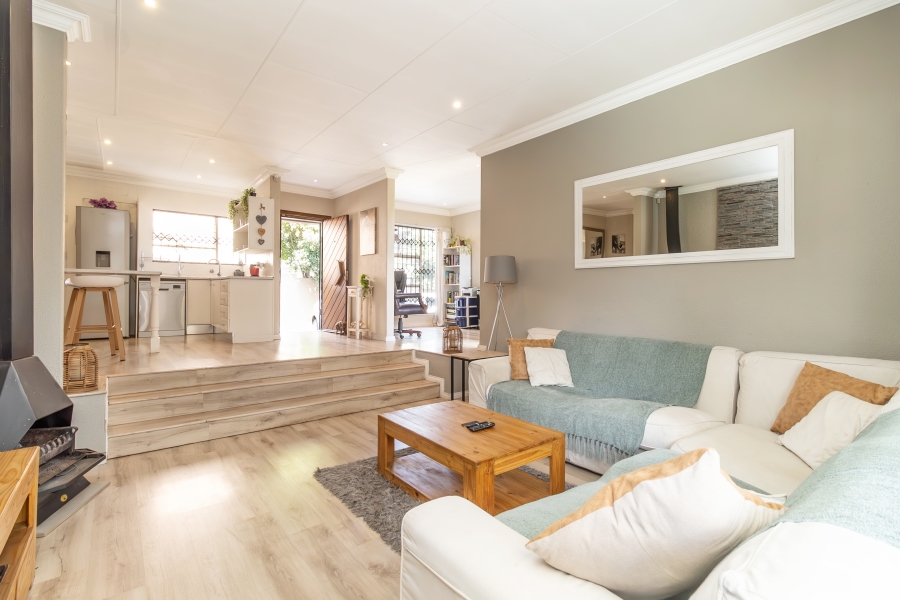2 Bedroom Property for Sale in Paulshof Gauteng