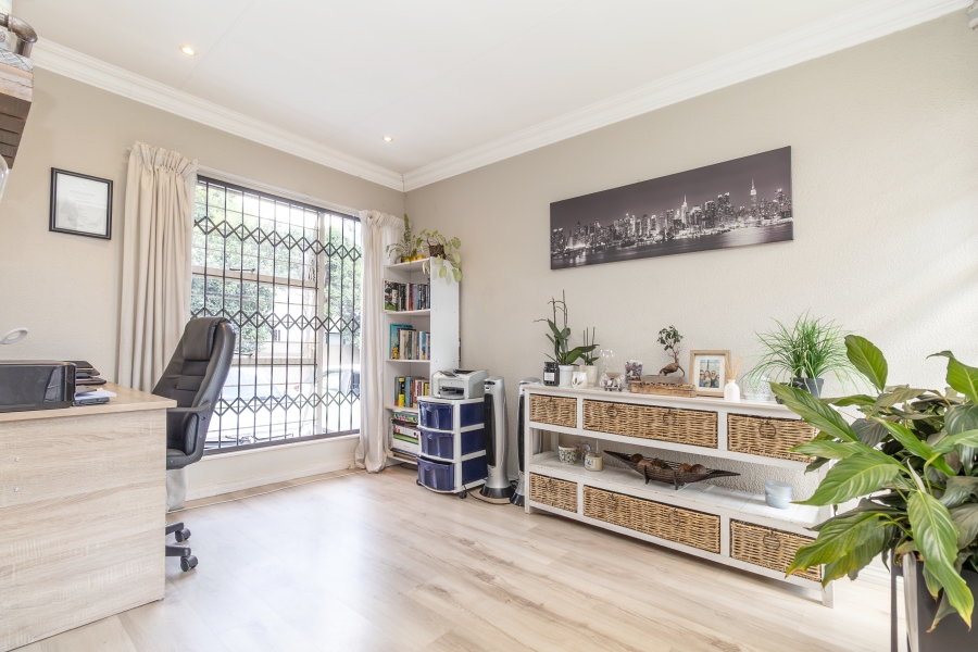 2 Bedroom Property for Sale in Paulshof Gauteng