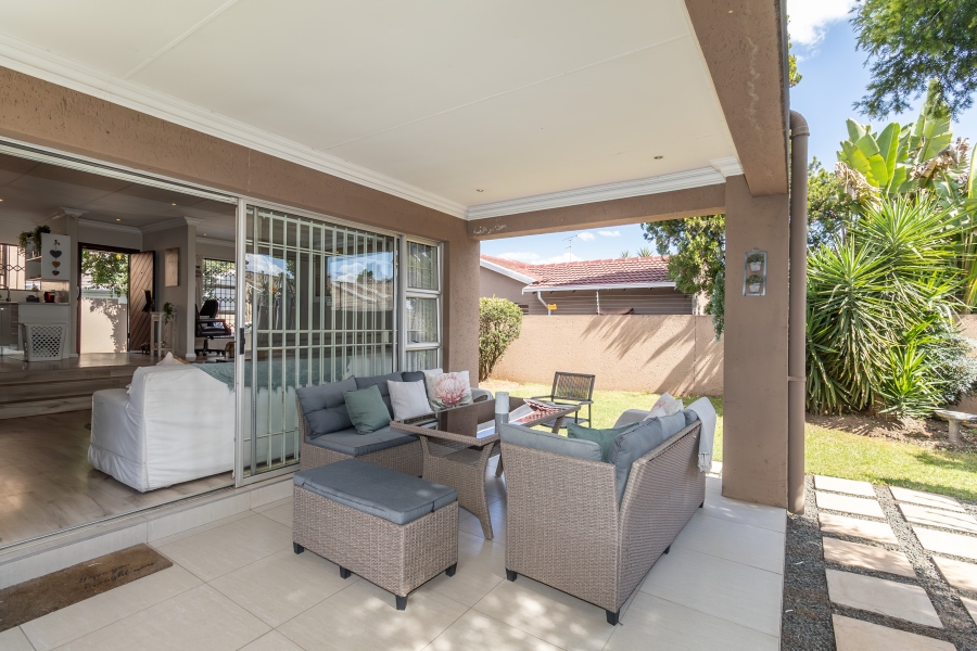 2 Bedroom Property for Sale in Paulshof Gauteng