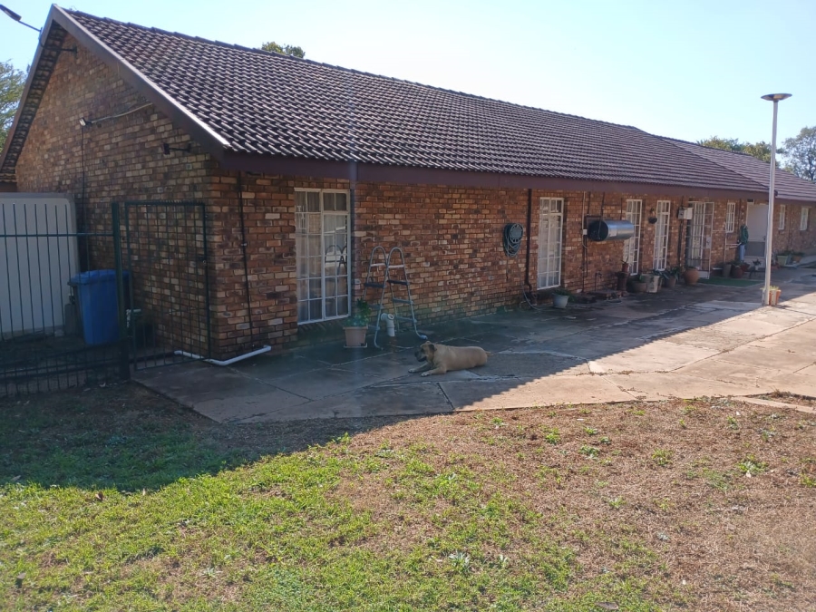 10 Bedroom Property for Sale in Bultfontein A H Gauteng