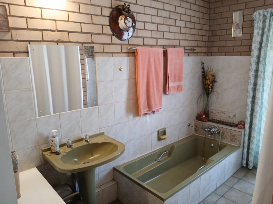 10 Bedroom Property for Sale in Bultfontein A H Gauteng