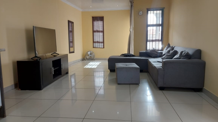 2 Bedroom Property for Sale in Crystal Park Gauteng