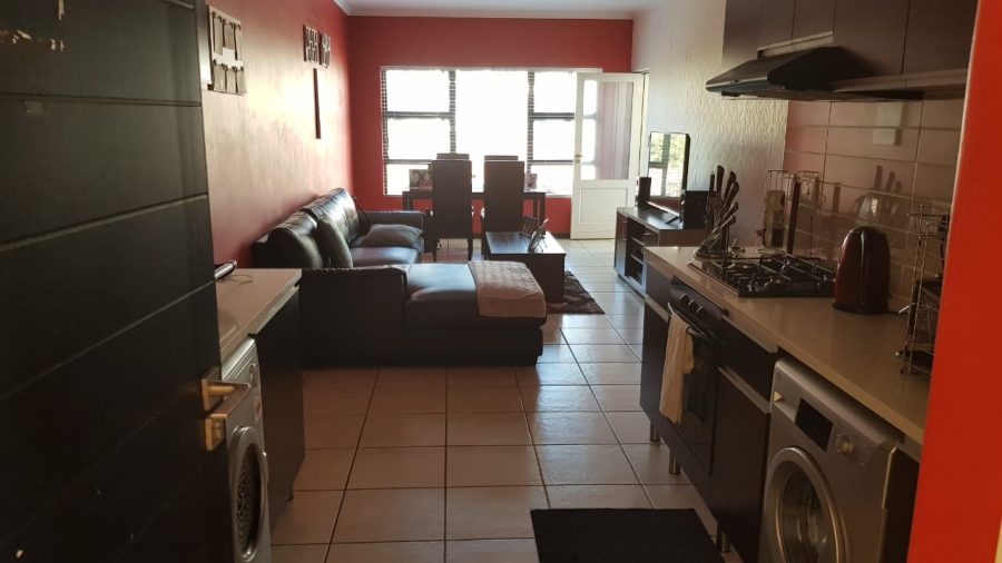 2 Bedroom Property for Sale in Greenstone Hill Gauteng