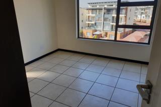 2 Bedroom Property for Sale in Greenstone Hill Gauteng