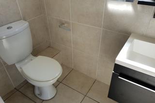 2 Bedroom Property for Sale in Greenstone Hill Gauteng