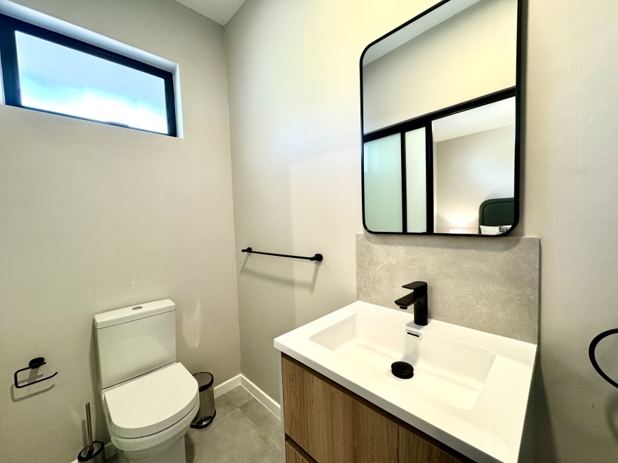 To Let 1 Bedroom Property for Rent in Bryanston Gauteng