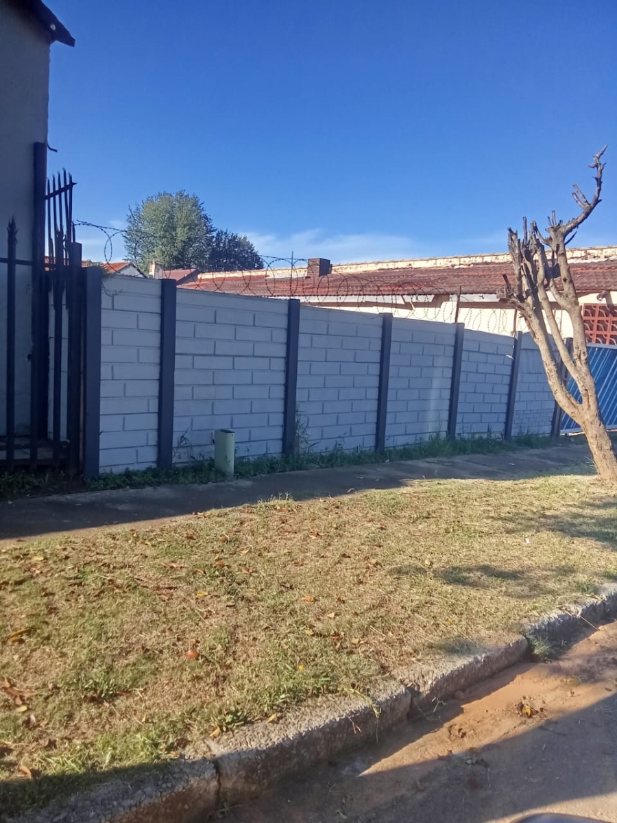 3 Bedroom Property for Sale in East Geduld Gauteng