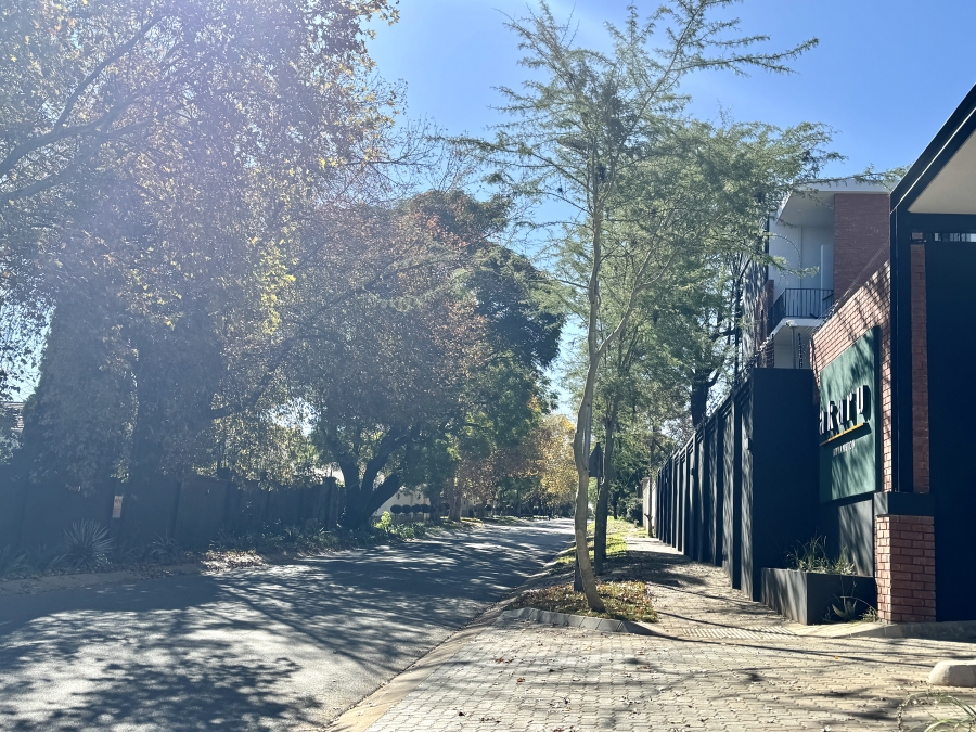 1 Bedroom Property for Sale in Bryanston Gauteng