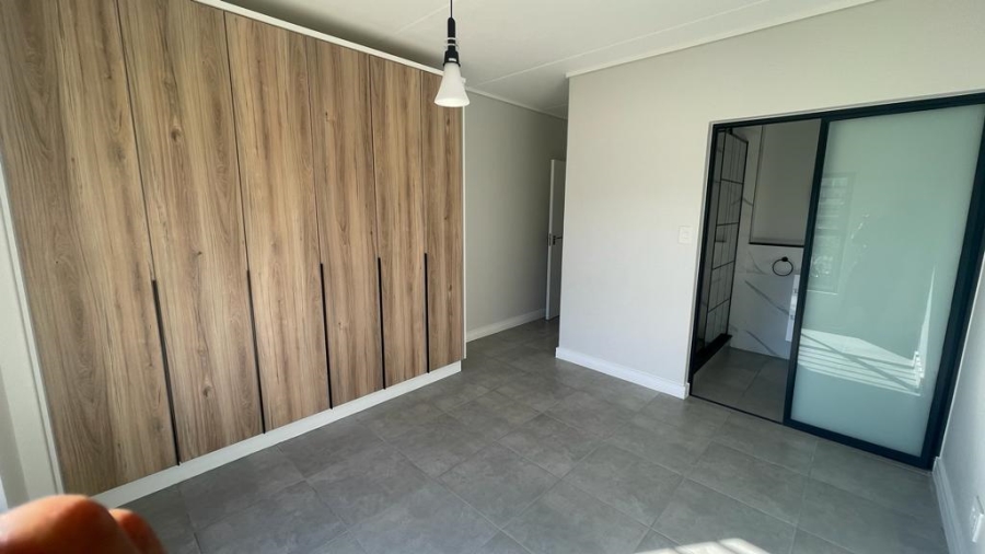 To Let 3 Bedroom Property for Rent in Waterfall Gauteng