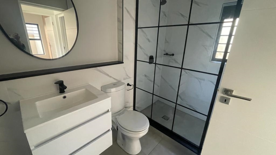 To Let 3 Bedroom Property for Rent in Waterfall Gauteng