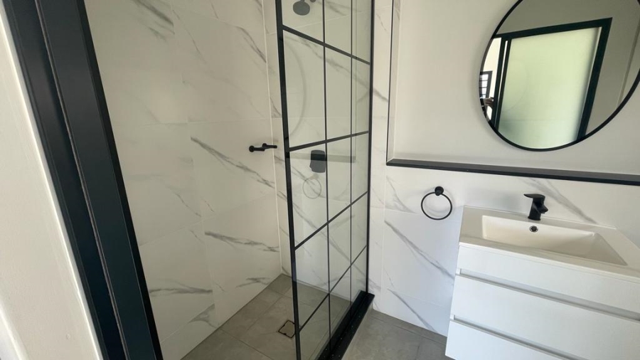 To Let 3 Bedroom Property for Rent in Waterfall Gauteng