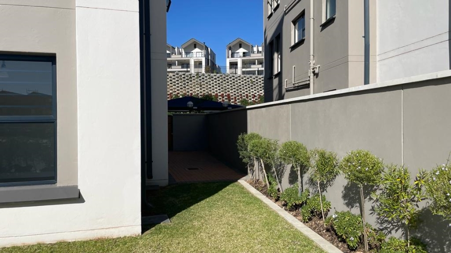 To Let 3 Bedroom Property for Rent in Waterfall Gauteng