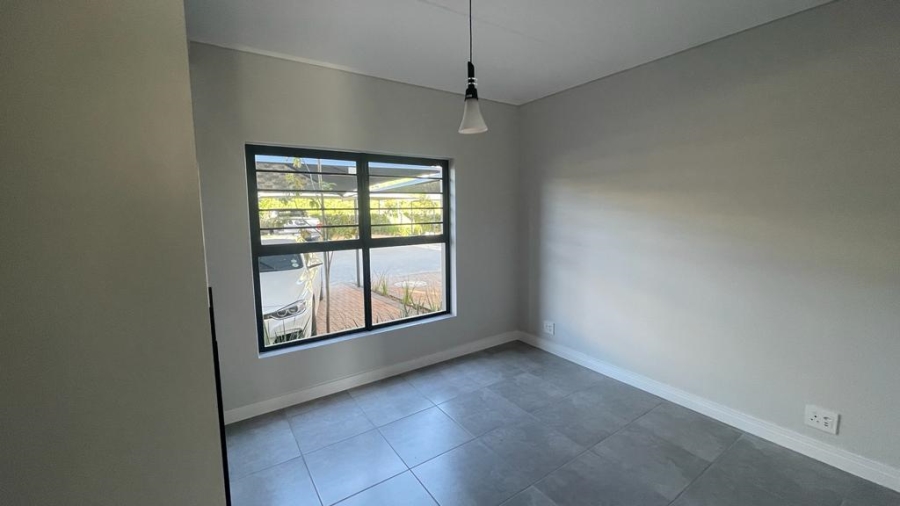 To Let 3 Bedroom Property for Rent in Waterfall Gauteng