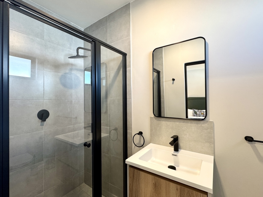 To Let 1 Bedroom Property for Rent in Bryanston Gauteng