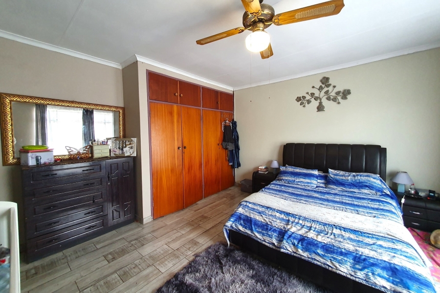 3 Bedroom Property for Sale in Sonland Park Gauteng