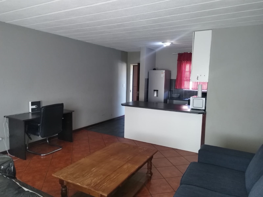 2 Bedroom Property for Sale in Vorna Valley Gauteng