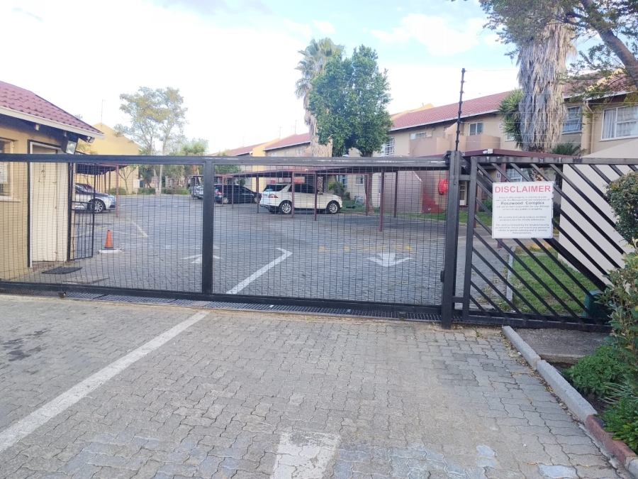 2 Bedroom Property for Sale in Vorna Valley Gauteng