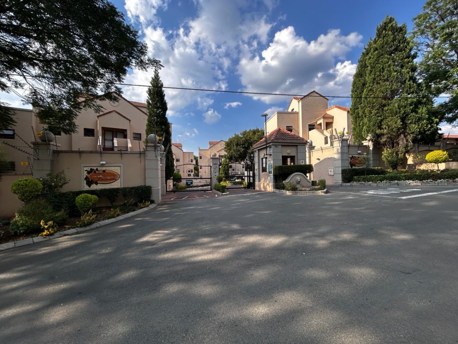 1 Bedroom Property for Sale in Paulshof Gauteng