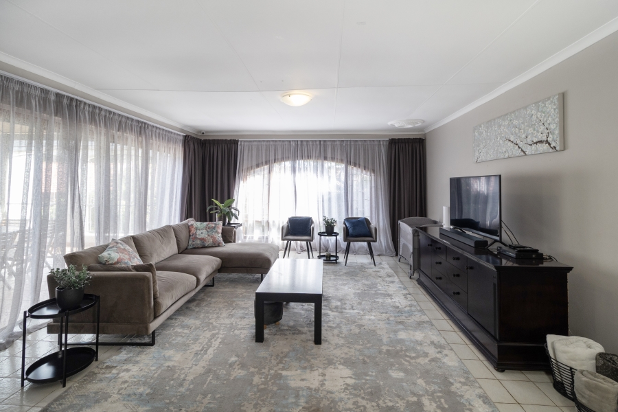5 Bedroom Property for Sale in Monument Park Gauteng