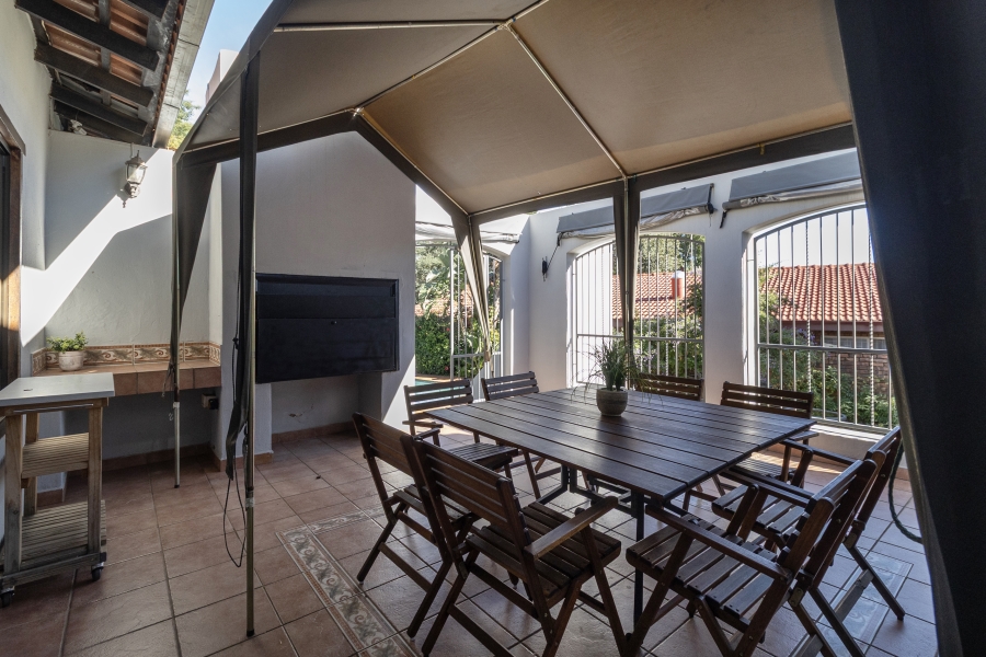 5 Bedroom Property for Sale in Monument Park Gauteng