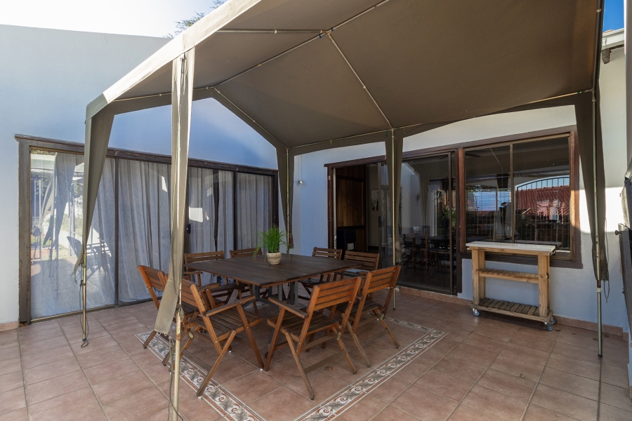 5 Bedroom Property for Sale in Monument Park Gauteng