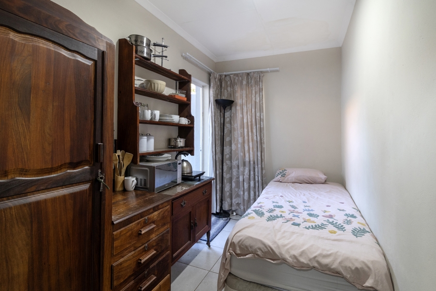 5 Bedroom Property for Sale in Monument Park Gauteng