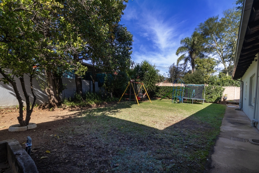 5 Bedroom Property for Sale in Monument Park Gauteng