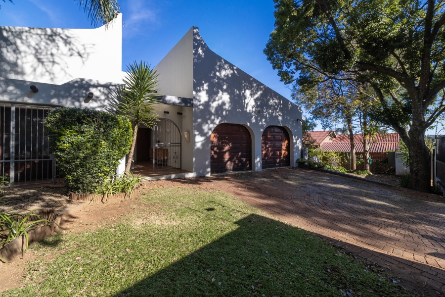 5 Bedroom Property for Sale in Monument Park Gauteng