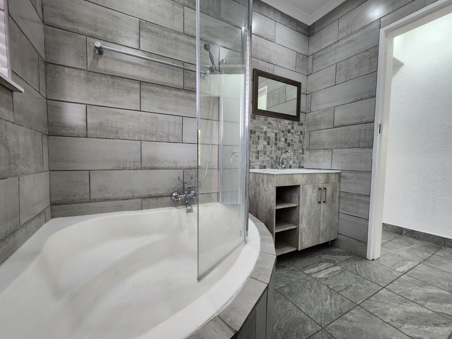2 Bedroom Property for Sale in Rant En Dal Gauteng