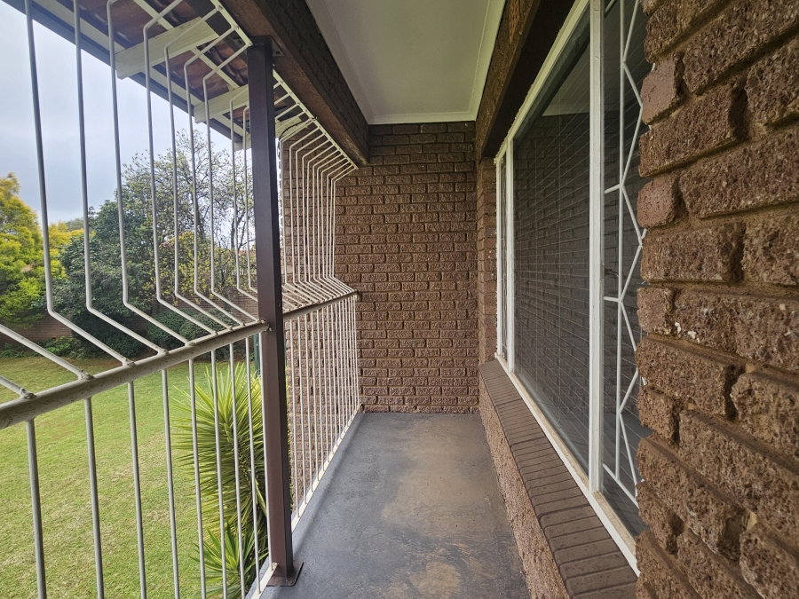 2 Bedroom Property for Sale in Rant En Dal Gauteng