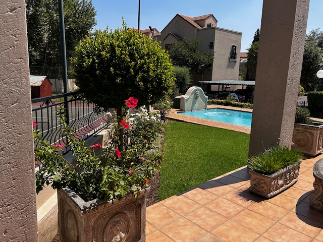 1 Bedroom Property for Sale in Paulshof Gauteng