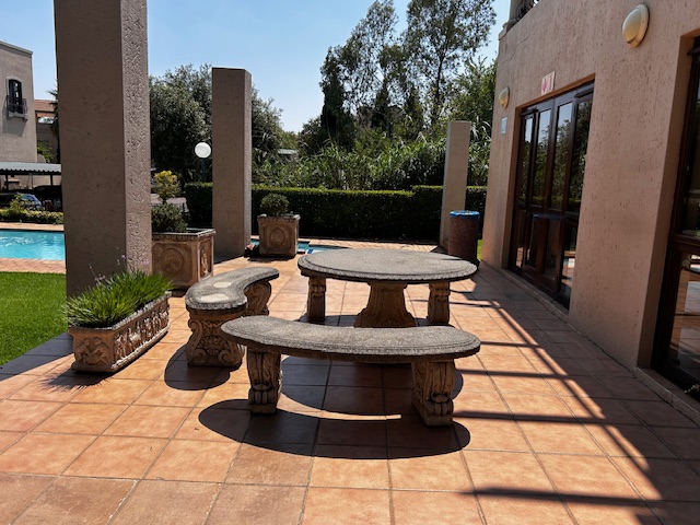 1 Bedroom Property for Sale in Paulshof Gauteng