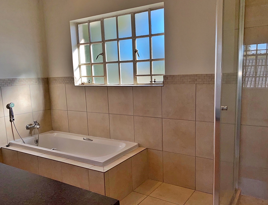 To Let 2 Bedroom Property for Rent in Wendywood Gauteng