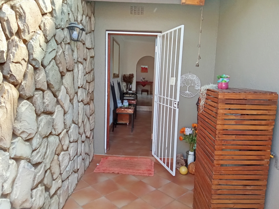 3 Bedroom Property for Sale in Roodekrans Gauteng