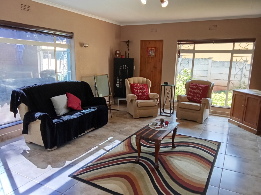 3 Bedroom Property for Sale in Roodekrans Gauteng