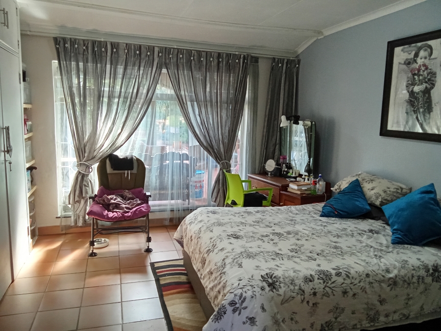 3 Bedroom Property for Sale in Roodekrans Gauteng