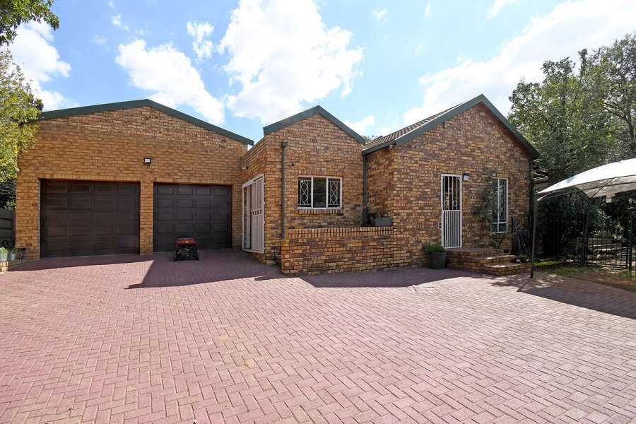 4 Bedroom Property for Sale in Jukskei Park Gauteng